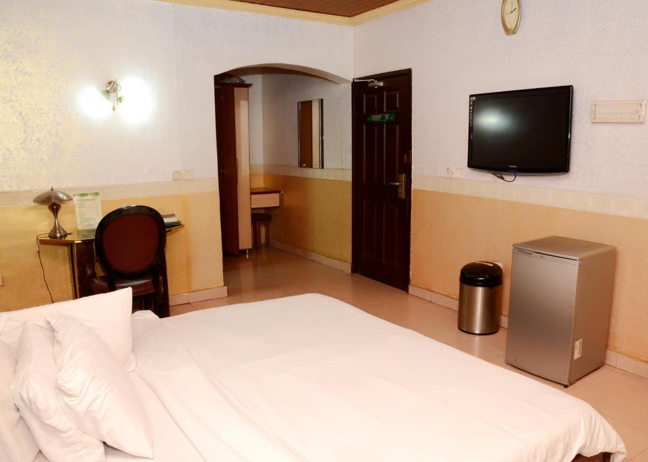 Terrace Green Hotels & Suite 拉各斯 外观 照片