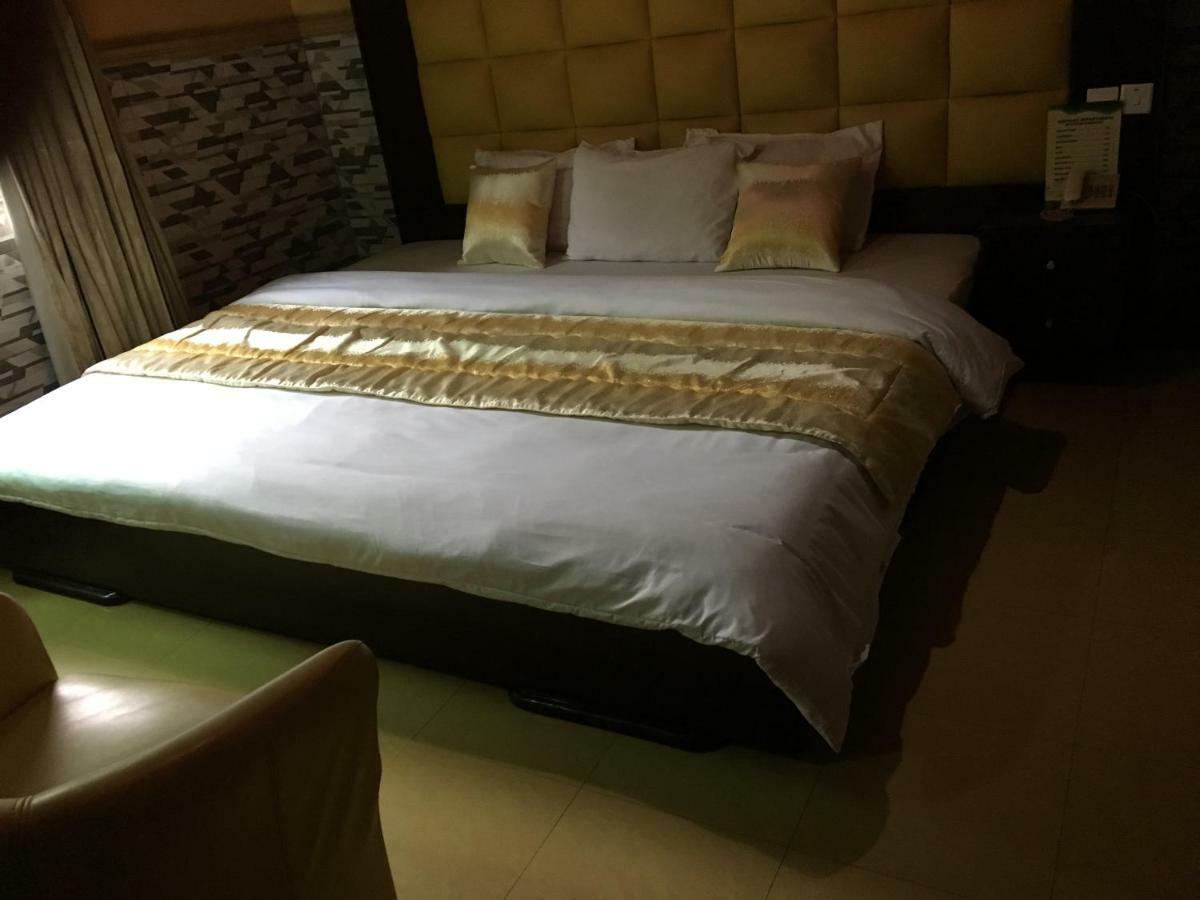 Terrace Green Hotels & Suite 拉各斯 外观 照片